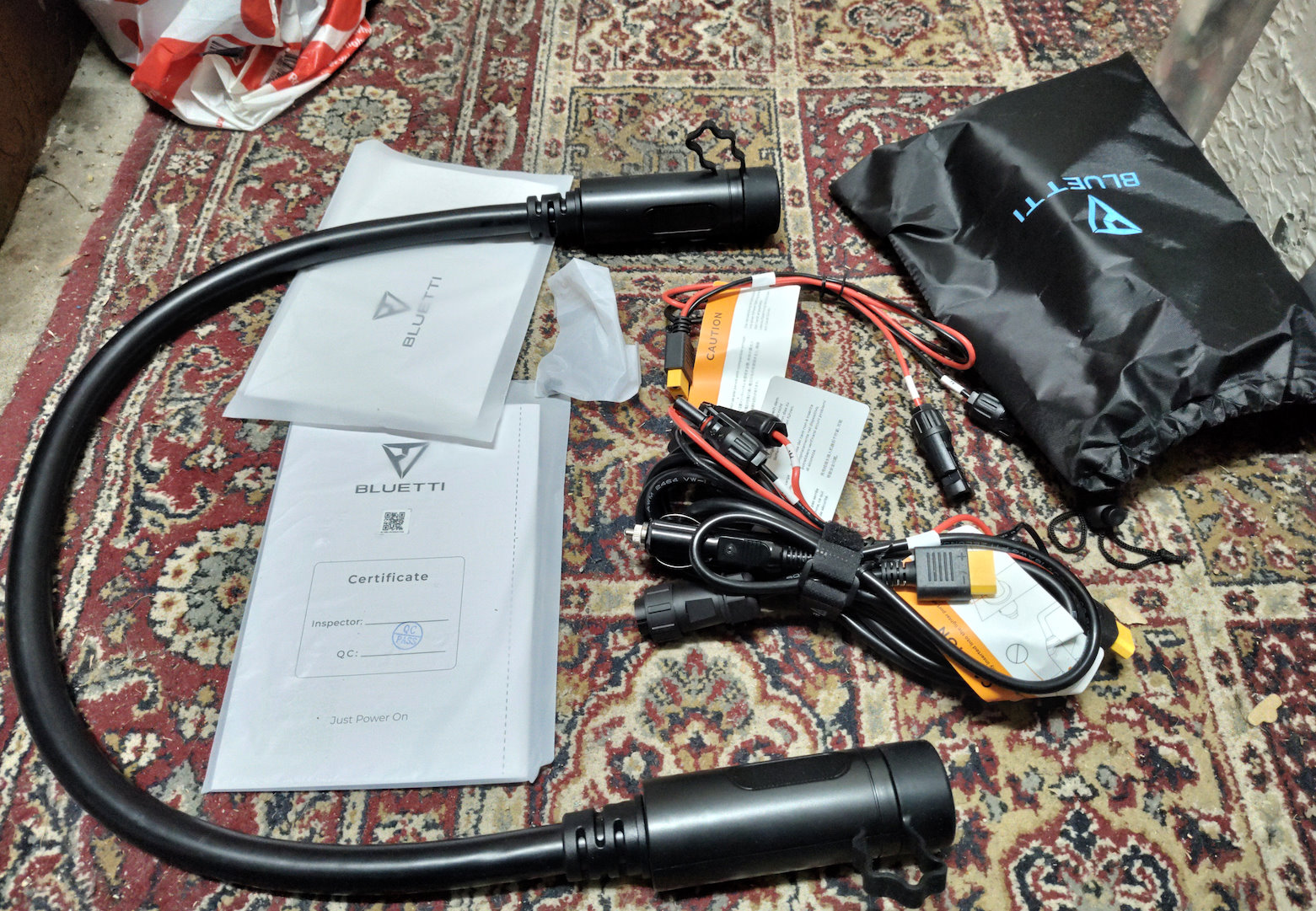 Cables from AC200L and B300. Plus some manuals and a bag.